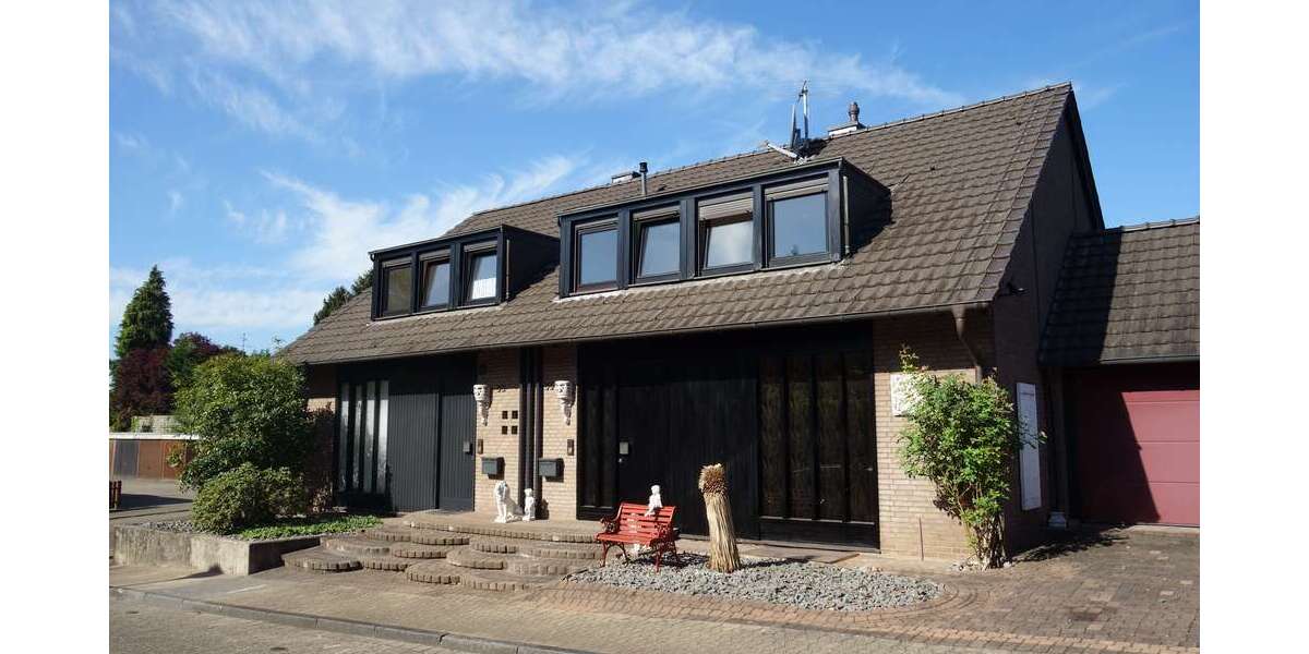 Einfamilienhaus Düsseldorf Knittkuhl - 7 Zimmer, 237 m&sup2;, 870.000&euro; | Angebot:21144308