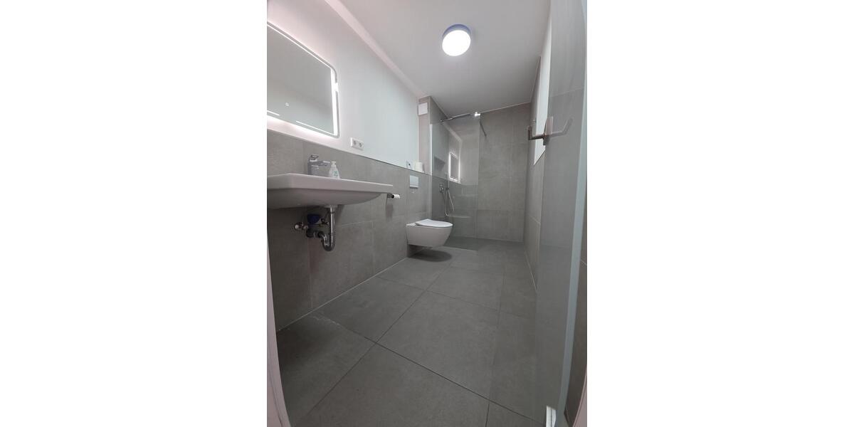 Etagenwohnung Hilden Forstbach - 3 Zimmer, 110 m&sup2;, 1.750&euro; | Angebot:25479741