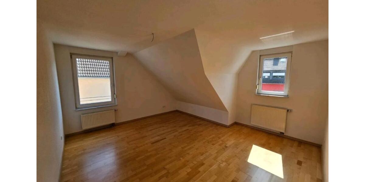 Maisonettenwohnung Solingen Central - 3 Zimmer, 86 m&sup2;, 235.000&euro; | Angebot:26465338