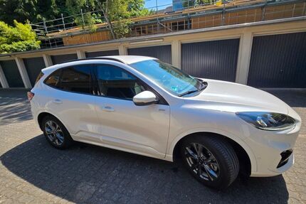 Ford Kuga 38.000 km 19.999 &euro; Leverkusen 51379