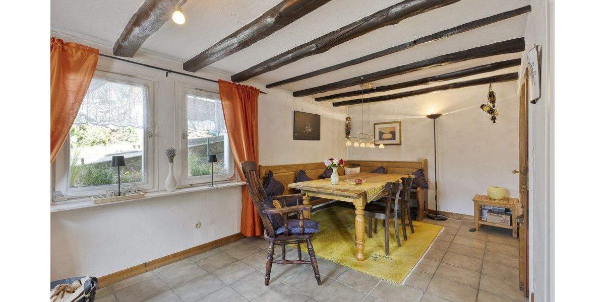 Bergisches Fachwerkhaus mit kleinen Schönheitsfehlern sucht neue Eigentümer - Einfamilienhaus Leverkusen Bergisch Neukirchen | Angebot:25319174