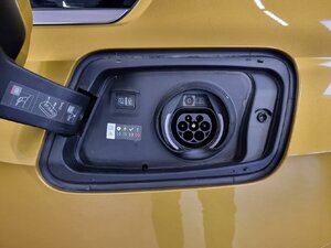 Opel Astra Ultimate Plug-in-Hybrid Navi Head Up 24.396 km 23.330 &euro; HAAN 42781