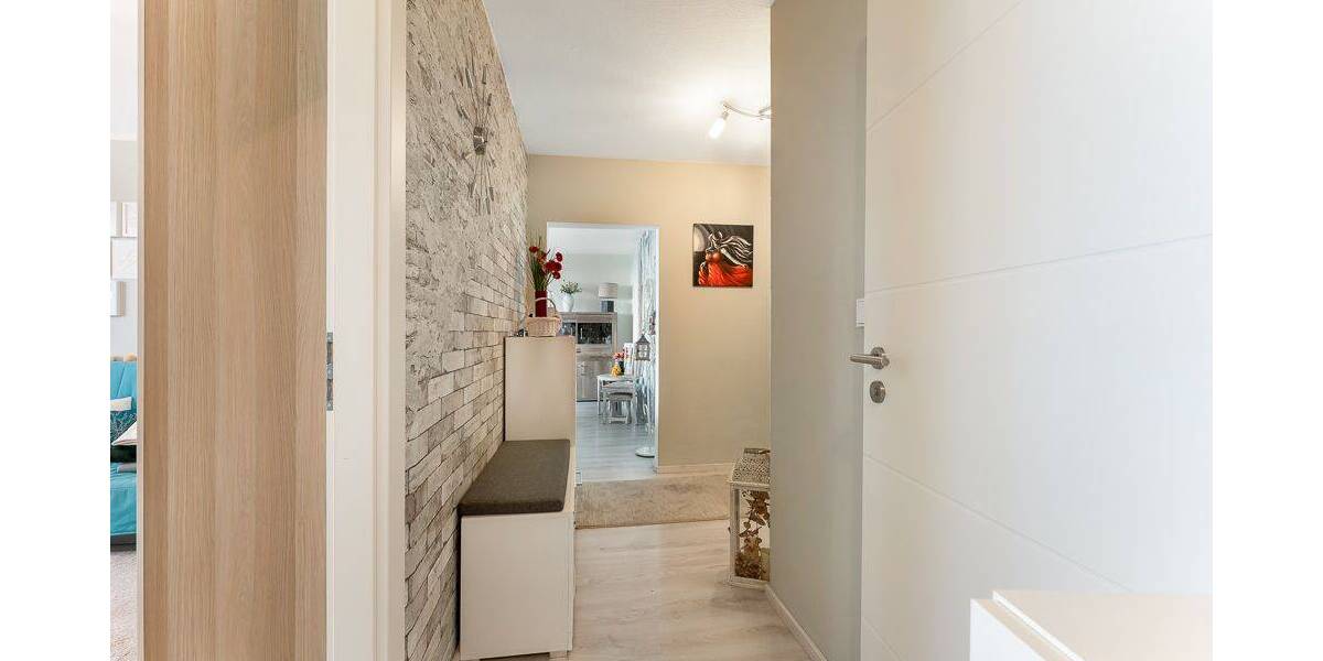 Etagenwohnung Bergisch Gladbach Refrath - 3 Zimmer, 83 m&sup2;, 285.000&euro; | Angebot:26569933