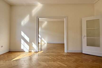 Wohnung Düsseldorf Niederkassel - 2.5 Zimmer, 105 m&sup2;, 1.500&euro; | Angebot:26085894