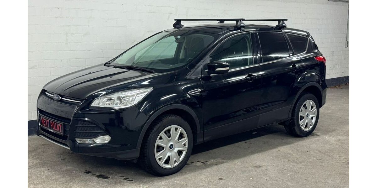 Ford Kuga 142.300 km 6.900 &euro; Düsseldorf 40468