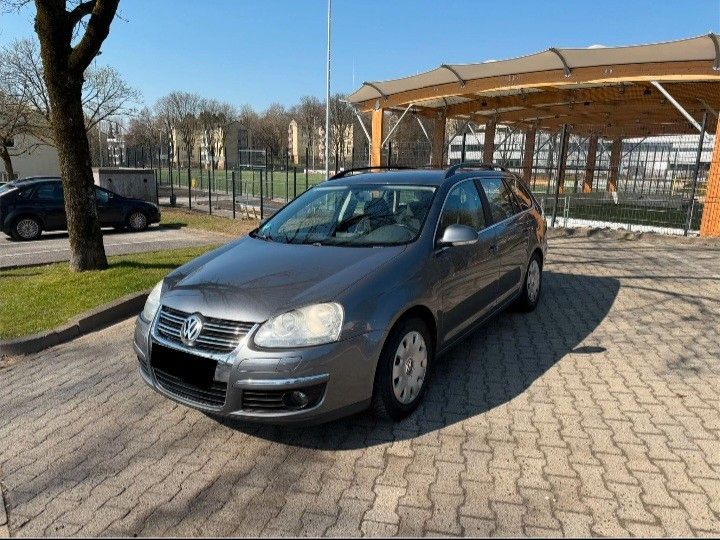 VW Golf 238.000 km 2.980 &euro; Remscheid 42853