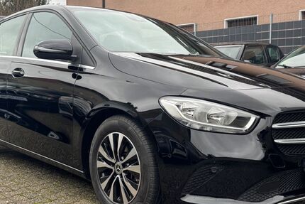 Mercedes-Benz B 180 137.000 km 16.990 &euro; Köln 50858