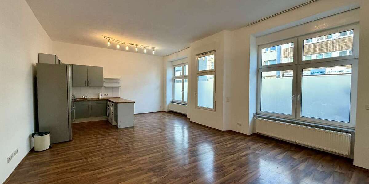 Etagenwohnung Düsseldorf Stadtbezirk 6 - 3 Zimmer, 102 m&sup2;, 1.350&euro; | Angebot:25777791