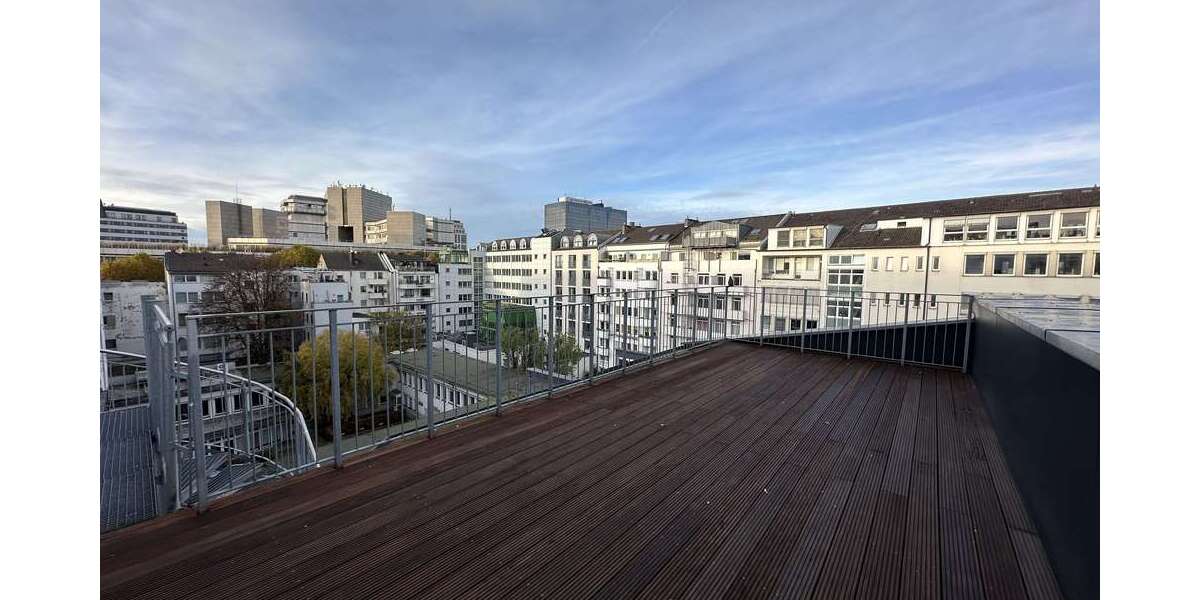 Etagenwohnung Düsseldorf Stadtmitte - 2.5 Zimmer, 93 m&sup2;, 1.190&euro; | Angebot:26710602