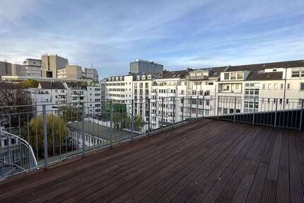 Wohnung Düsseldorf Stadtmitte - 2.5 Zimmer, 93 m&sup2;, 1.190&euro; | Angebot:26710602