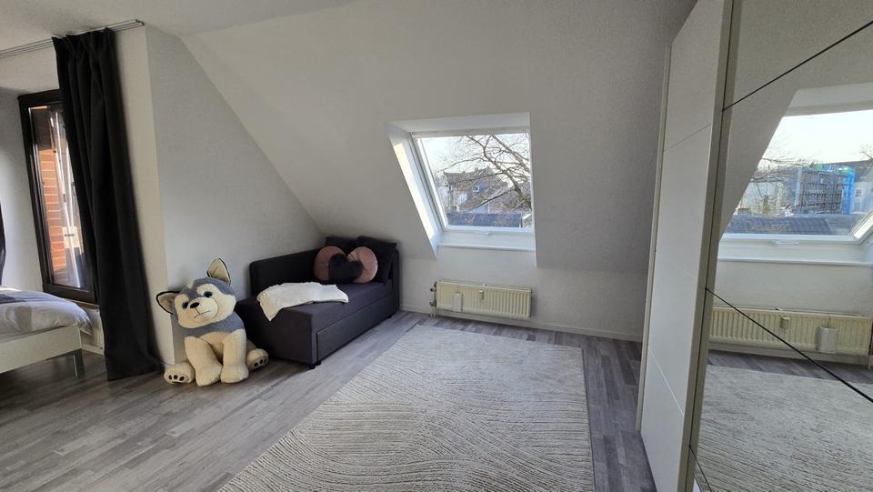 Dachgeschoßwohnung Solingen Ohligs - 2 Zimmer, 57 m&sup2;, 160.000&euro; | Angebot:26615471