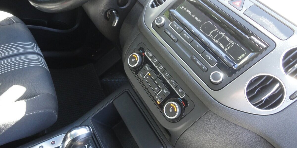 VW Golf Plus Match DSG,Klimatr.SHZ PDC G-S-Dach 58.000 km 10.950 &euro; Neuss 41462