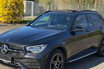 Mercedes-Benz GLC 300 104.000 km 33.900 &euro; Dusseldorf 40476