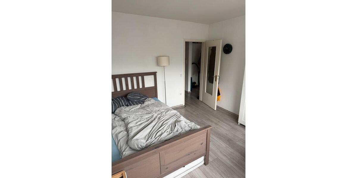 Etagenwohnung Bergisch Gladbach Frankenforst - 1 Zimmer, 28 m&sup2;, 800&euro; | Angebot:26020338