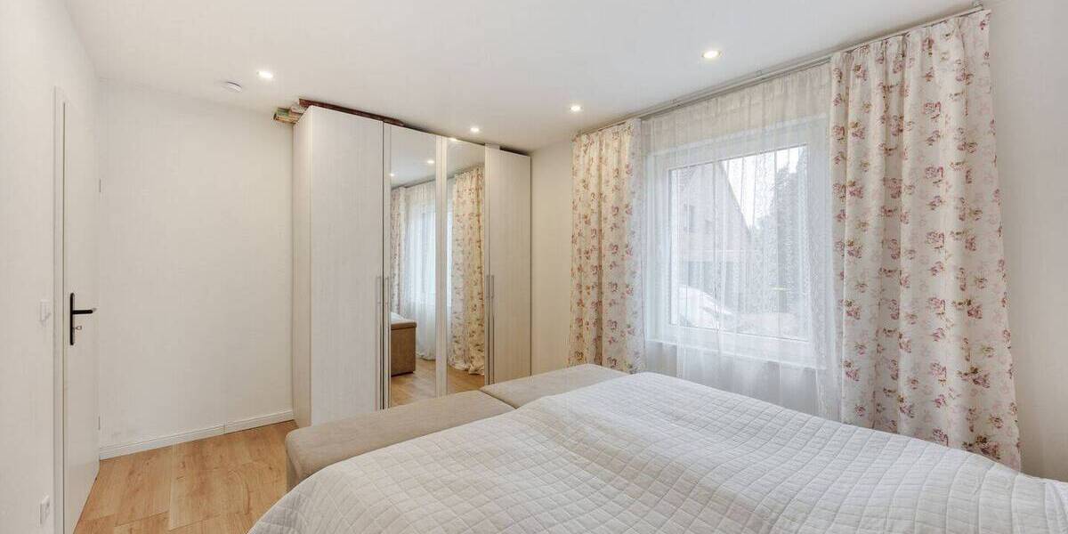 Reihenmittelhaus Meerbusch Lank-Latum - 5 Zimmer, 110 m&sup2;, 649.000&euro; | Angebot:26684129