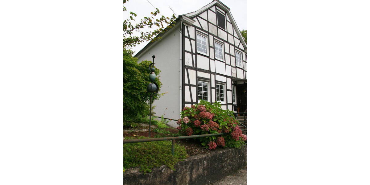 Einfamilienhaus Solingen Solingen-Mitte - 5 Zimmer, 102 m&sup2;, 258.000&euro; | Angebot:26684332