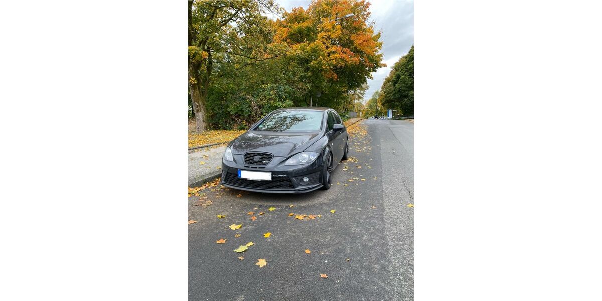 Seat Leon 210.000 km 6.300 &euro; Remscheid 42857