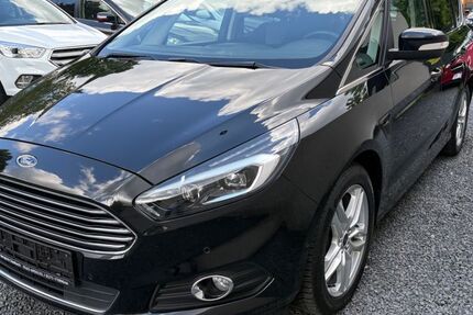 Ford S-Max 175.000 km 9.800 &euro; Bergisch Gladbach 51469