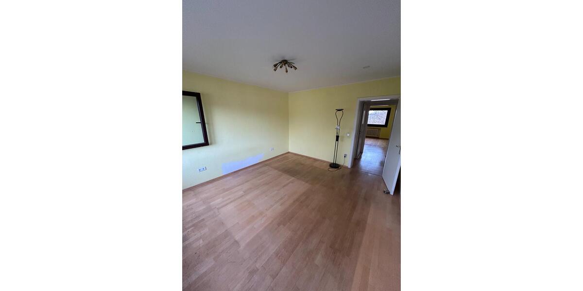 Etagenwohnung Köln Rodenkirchen - 3 Zimmer, 64 m&sup2;, 250.000&euro; | Angebot:24101851