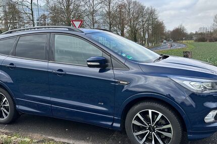 Ford Kuga 104.000 km 18.400 &euro; Köln 51067