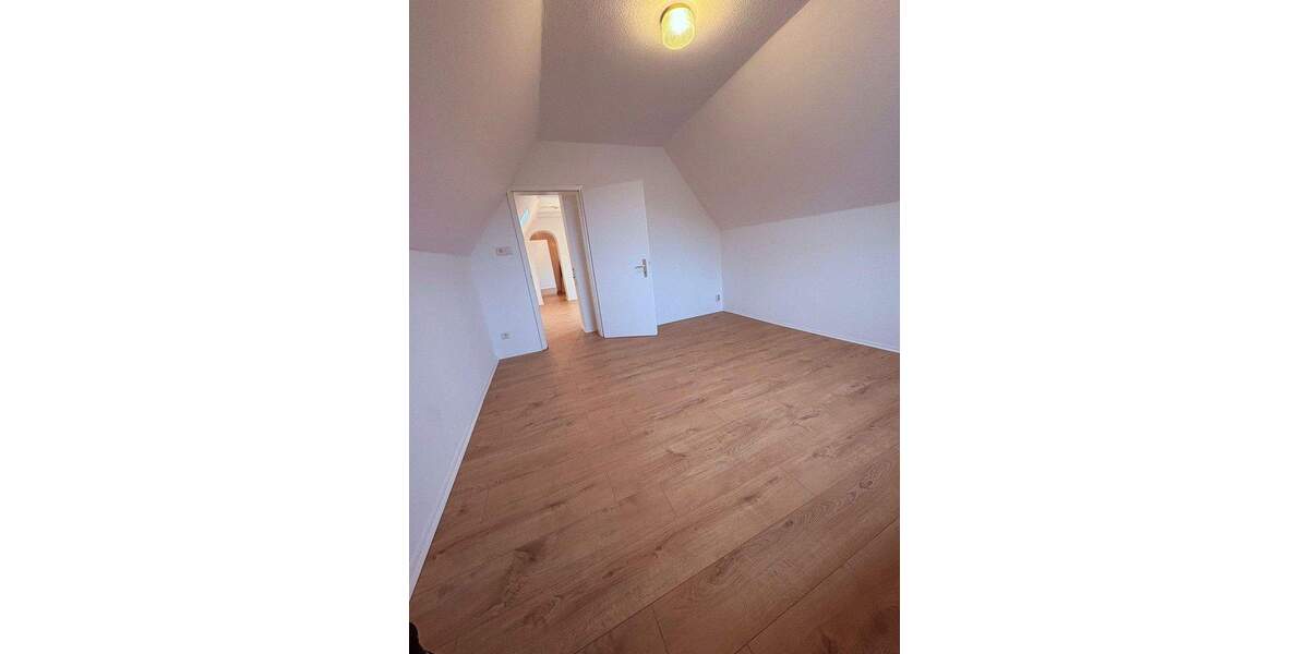 Etagenwohnung Leverkusen Lützenkirchen - 3 Zimmer, 50 m&sup2;, 590&euro; | Angebot:25753314