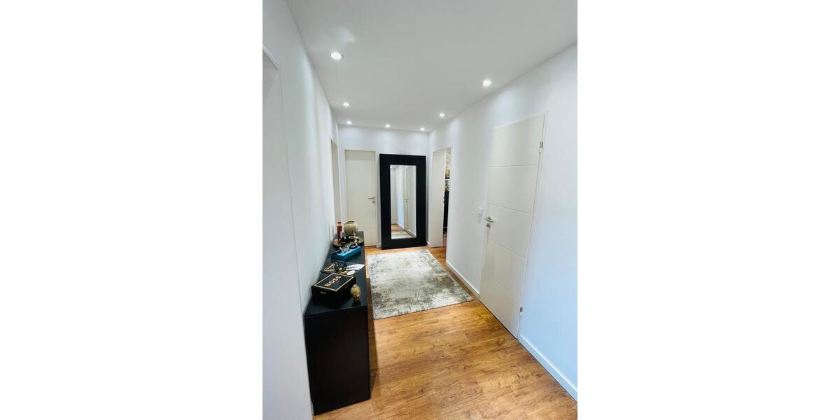 Etagenwohnung Solingen Central - 2 Zimmer, 69 m&sup2;, 210.000&euro; | Angebot:27258752