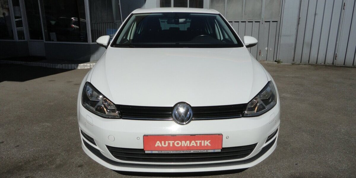 VW Golf Cup 1,4 BMT, DGS, Klimatr.SHZ.PDC V+H 147.000 km 10.950 &euro; Neuss 41462