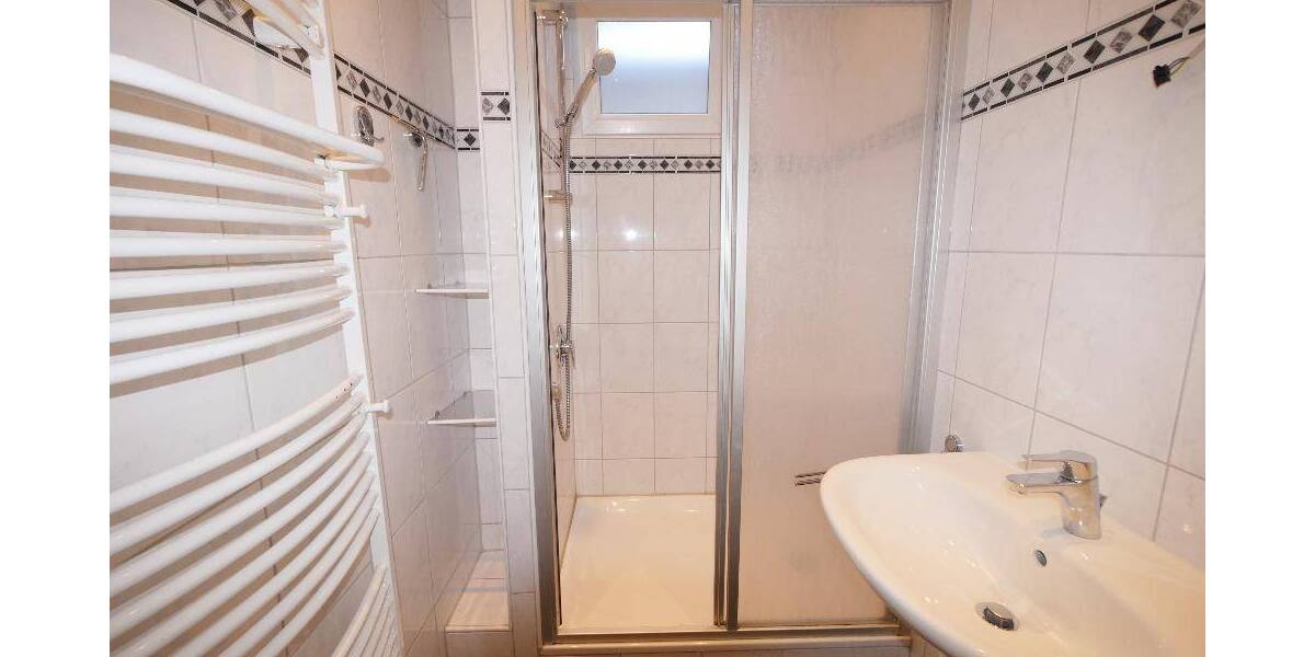 Mehrfamilienhaus, Wohnhaus Haan - 6 Zimmer, 146 m&sup2;, 480.000&euro; | Angebot:26713778
