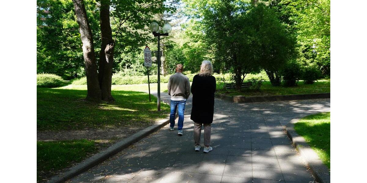 Etagenwohnung Köln Rodenkirchen - 1 Zimmer, 43 m&sup2;, 895&euro; | Angebot:24441587