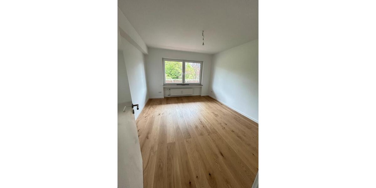 Etagenwohnung Hilden - 4 Zimmer, 100 m&sup2;, 1.550&euro; | Angebot:26701734