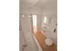 Dachgeschoßwohnung Düsseldorf Stadtbezirk 9 - 3 Zimmer, 65 m&sup2;, 650&euro; | Angebot:26688510