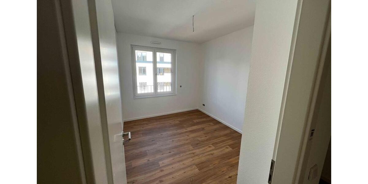 Etagenwohnung Düsseldorf Pempelfort - 4 Zimmer, 105 m&sup2;, 1.874&euro; | Angebot:25050575