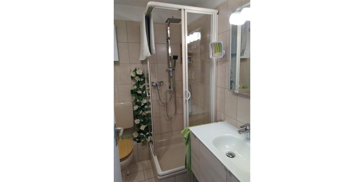 Erdgeschoßwohnung Düsseldorf Stadtbezirk 8 - 2 Zimmer, 50 m&sup2;, 1.200&euro; | Angebot:25612750