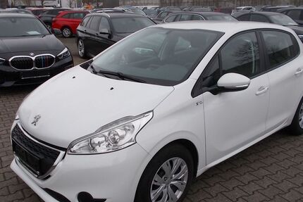 Peugeot 208 39.650 km 8.100 &euro; Willich 47877