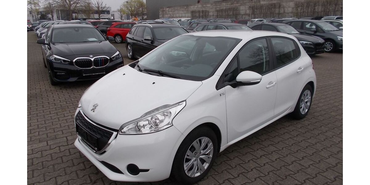 Peugeot 208 39.650 km 8.100 &euro; Willich 47877