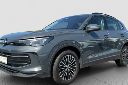 VW Tiguan 10.466 km 37.690 &euro; Neuss 41469