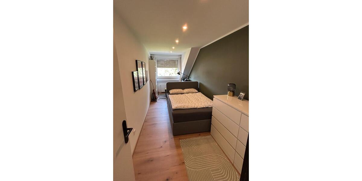 Dachgeschoßwohnung Leverkusen - 3 Zimmer, 76 m&sup2;, 300.000&euro; | Angebot:26703915
