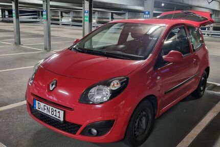 Renault Twingo 150.000 km 1.800 &euro; Düsseldorf 40591
