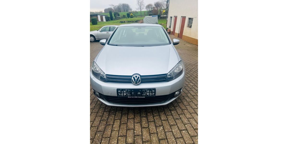 VW Golf 51.000 km 8.890 &euro; Kürten Bechen 51515