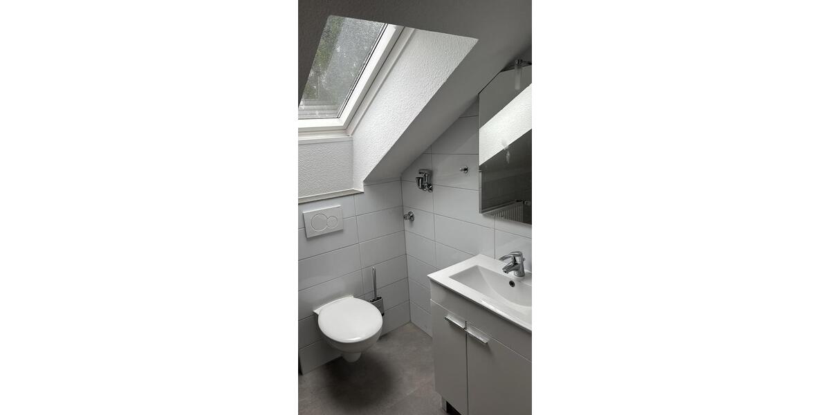 Dachgeschoßwohnung Düsseldorf Stadtbezirk 8 - 1 Zimmer, 42 m&sup2;, 670&euro; | Angebot:25308654