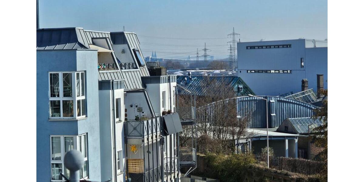 Dachgeschoßwohnung Frechen - 4 Zimmer, 94 m&sup2;, 425.000&euro; | Angebot:25772336