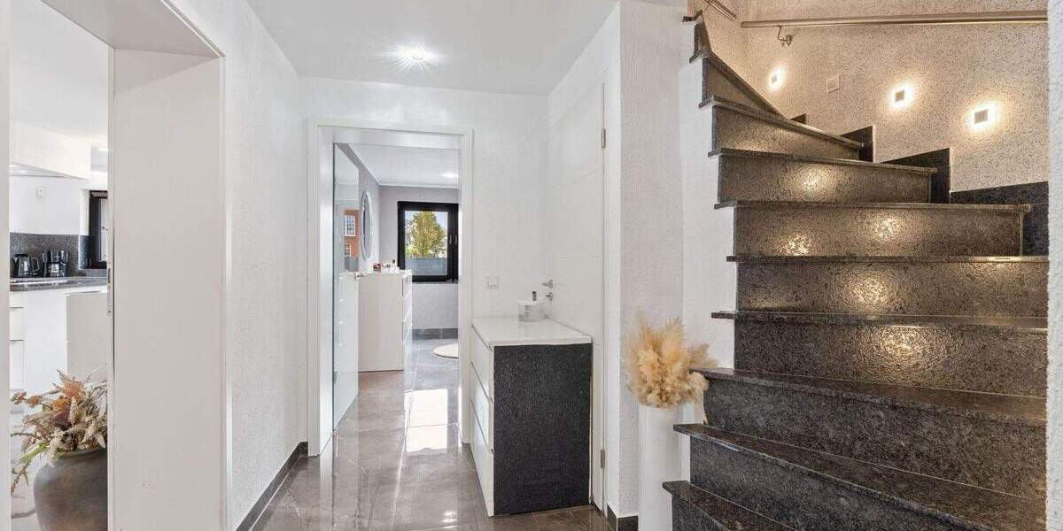 Einfamilienhaus Bergheim Hüchelhoven - 6 Zimmer, 180 m&sup2;, 850.000&euro; | Angebot:25737355