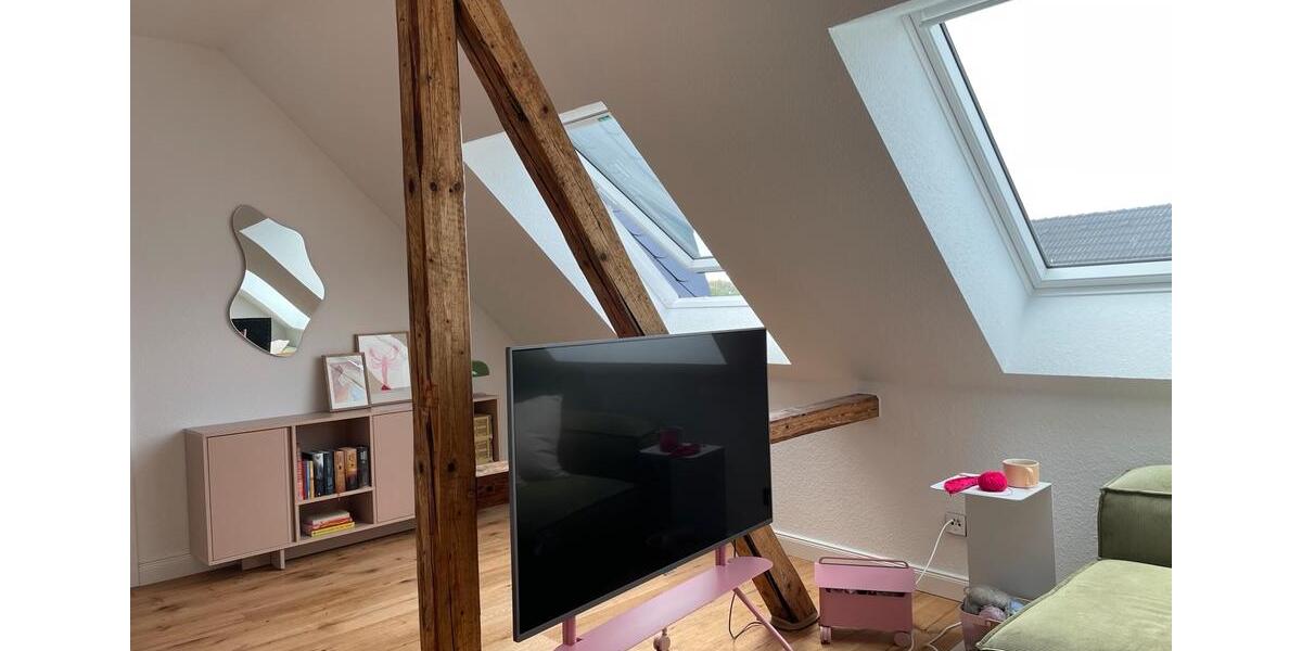 Dachgeschoßwohnung Ratingen Homberg - 3 Zimmer, 100 m&sup2;, 1.430&euro; | Angebot:26552489