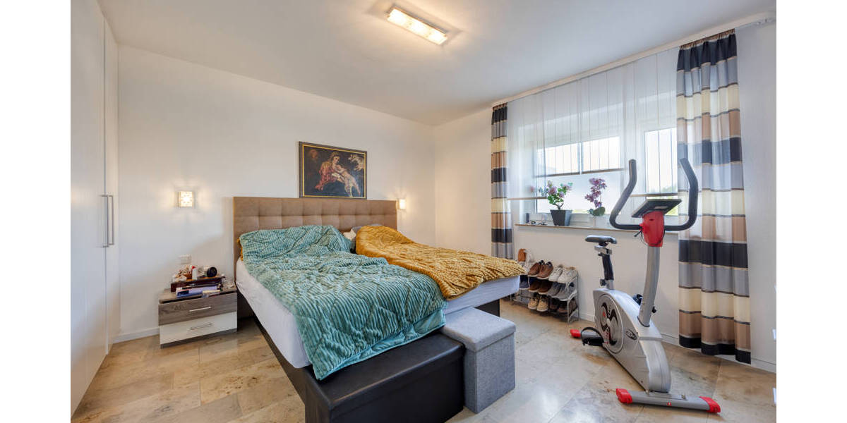 Etagenwohnung Langenfeld Richrath - 4 Zimmer, 120 m&sup2;, 359.000&euro; | Angebot:26644387