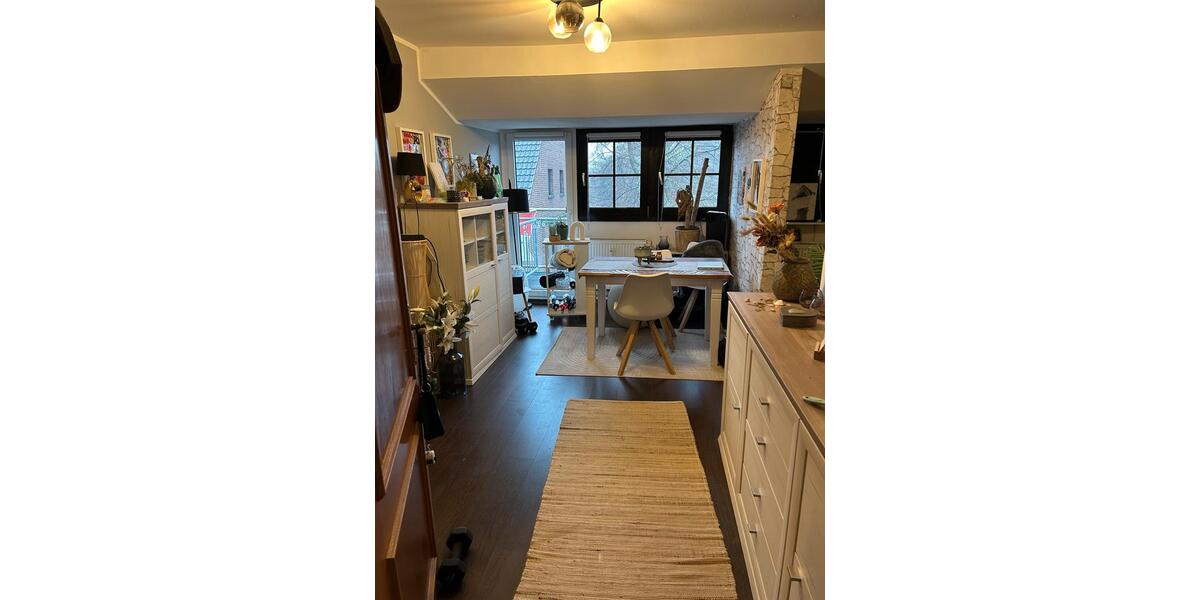 Dachgeschoßwohnung Hürth - 2.5 Zimmer, 55 m&sup2;, 1.000&euro; | Angebot:25081418