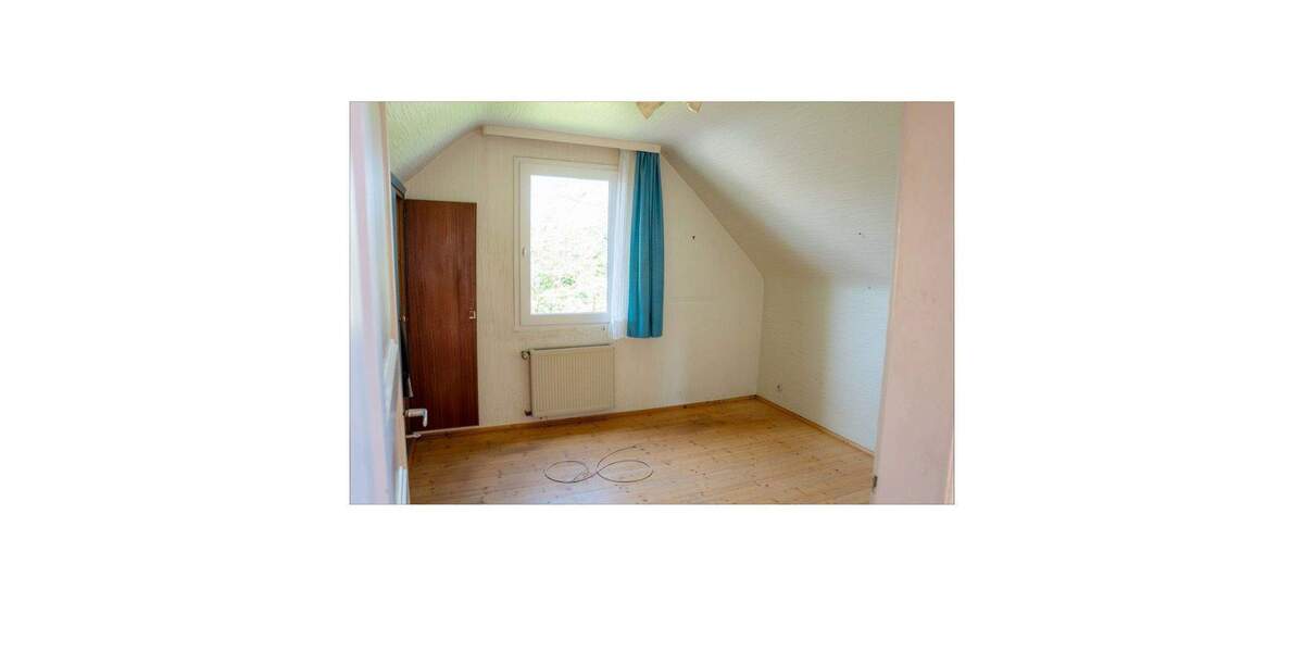 Einfamilienhaus Solingen Gräfrath - 4 Zimmer, 70 m&sup2;, 229.000&euro; | Angebot:25657408