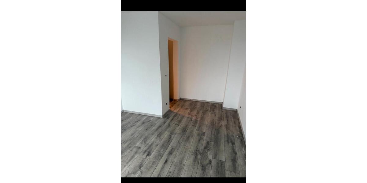 Erdgeschoßwohnung Solingen - 4 Zimmer, 88 m&sup2;, 1.364&euro; | Angebot:25654712