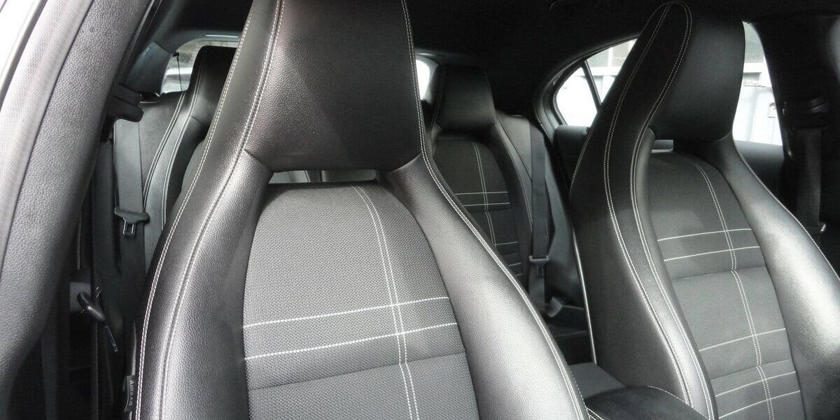 Mercedes-Benz A 180 Urban Autom.Navi Klima PDC SHZ 2.Hd S.Heft 69.000 km 15.999 &euro; Neuss 41462