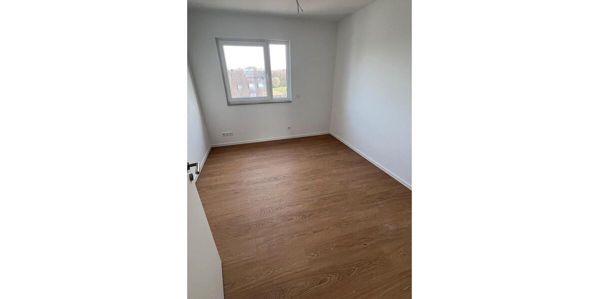 Etagenwohnung Burscheid - 4 Zimmer, 119 m&sup2;, 1.997&euro; | Angebot:25401623