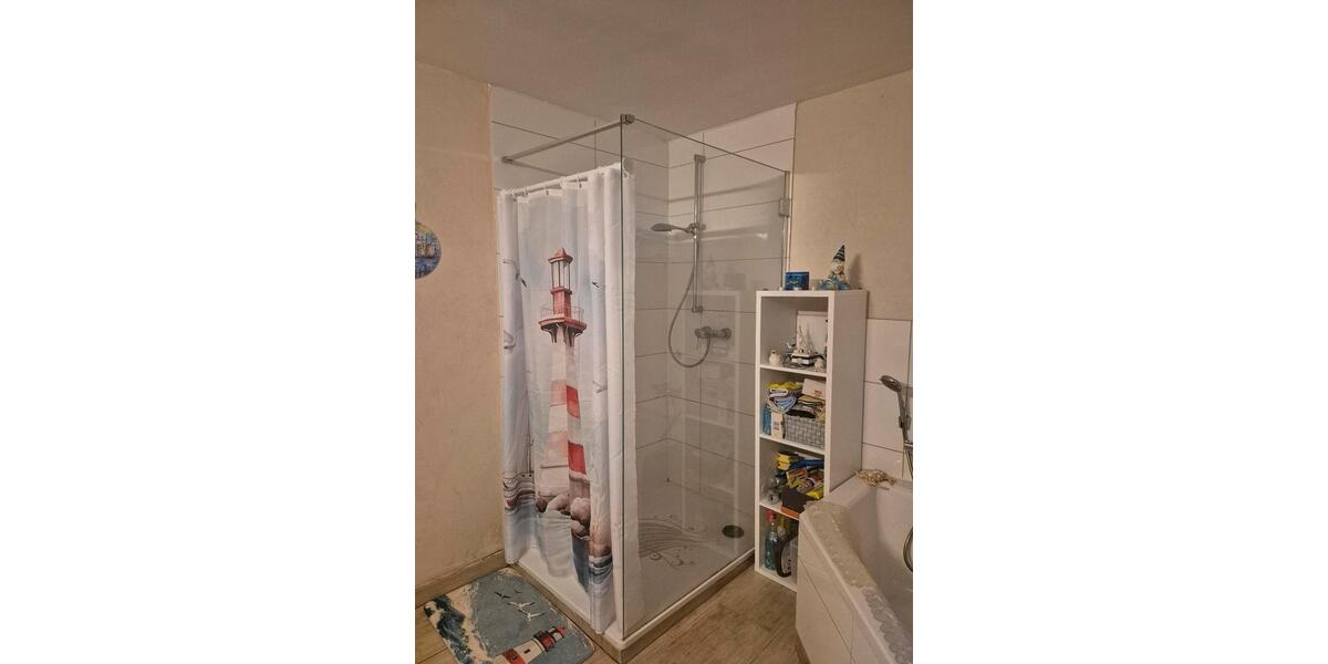 Etagenwohnung Wermelskirchen - 1 Zimmer, 80 m&sup2;, 870&euro; | Angebot:26007081